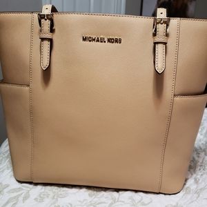 Michael Kors Tote